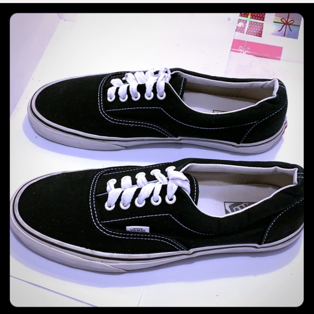 Like New VANS Unisex Sneaker Shoes. M: 10.5; W: 12 - Picture 4 of 8